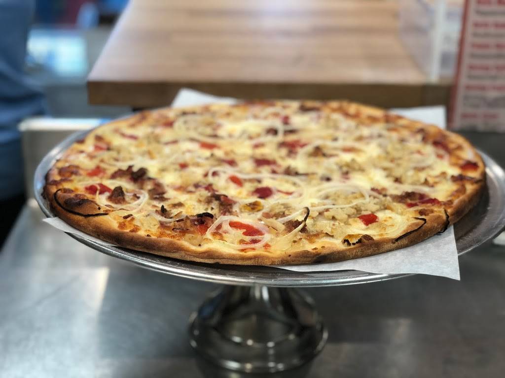 The Pizza Box | restaurant | 15 Huntington St, Shelton, CT 06484, USA | 2035138040 OR +1 203-513-8040