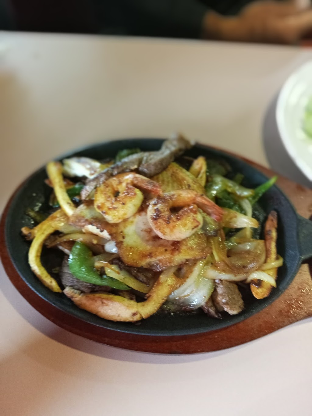 El Poblano Mexican Restaurant and Bar | restaurant | 215 Gage Dr suite A, Hollister, MO 65672, USA | 4175440644 OR +1 417-544-0644