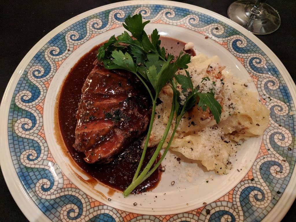 Connected | restaurant | 3218 N Dries Ln, Peoria, IL 61604, USA | 3096865925 OR +1 309-686-5925