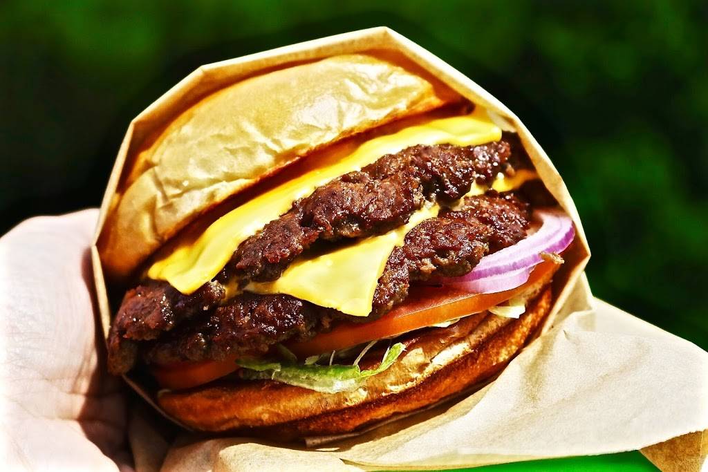 The Sear Shack Burgers & Fries | restaurant | 5101 Sanderlin Ave # 103, Memphis, TN 38117, USA | 9015674909 OR +1 901-567-4909