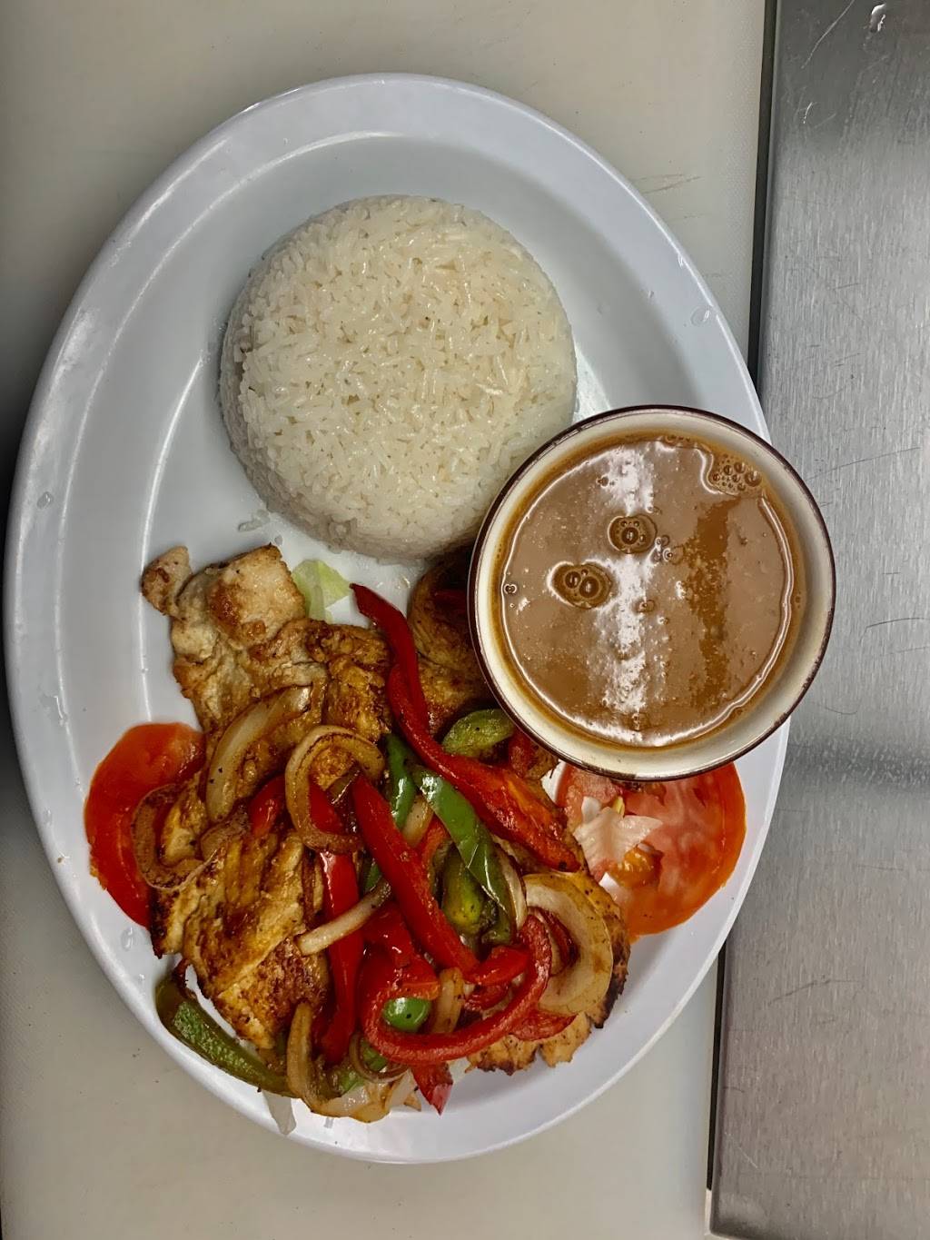 La Base Restaurant &Lounge | restaurant | 10117 NW 27th Ave, Miami, FL 33147, USA | 3057354171 OR +1 305-735-4171