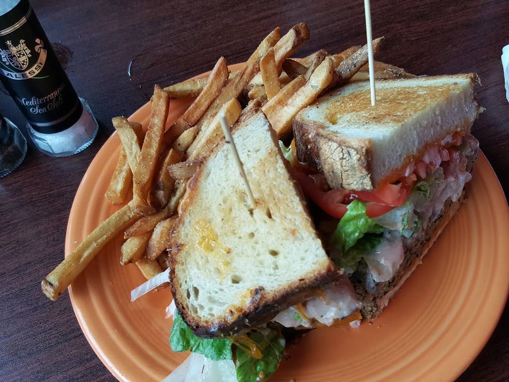 Melt Bar and Grilled | restaurant | 840 N High St, Columbus, OH 43215, USA | 6144531150 OR +1 614-453-1150