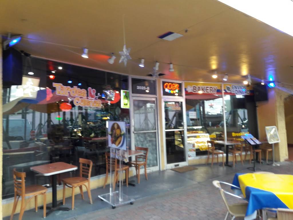 Tardes Caleñas Bar Restaurant | restaurant | 2025 Hollywood Blvd, Hollywood, FL 33020, USA | 9543917542 OR +1 954-391-7542