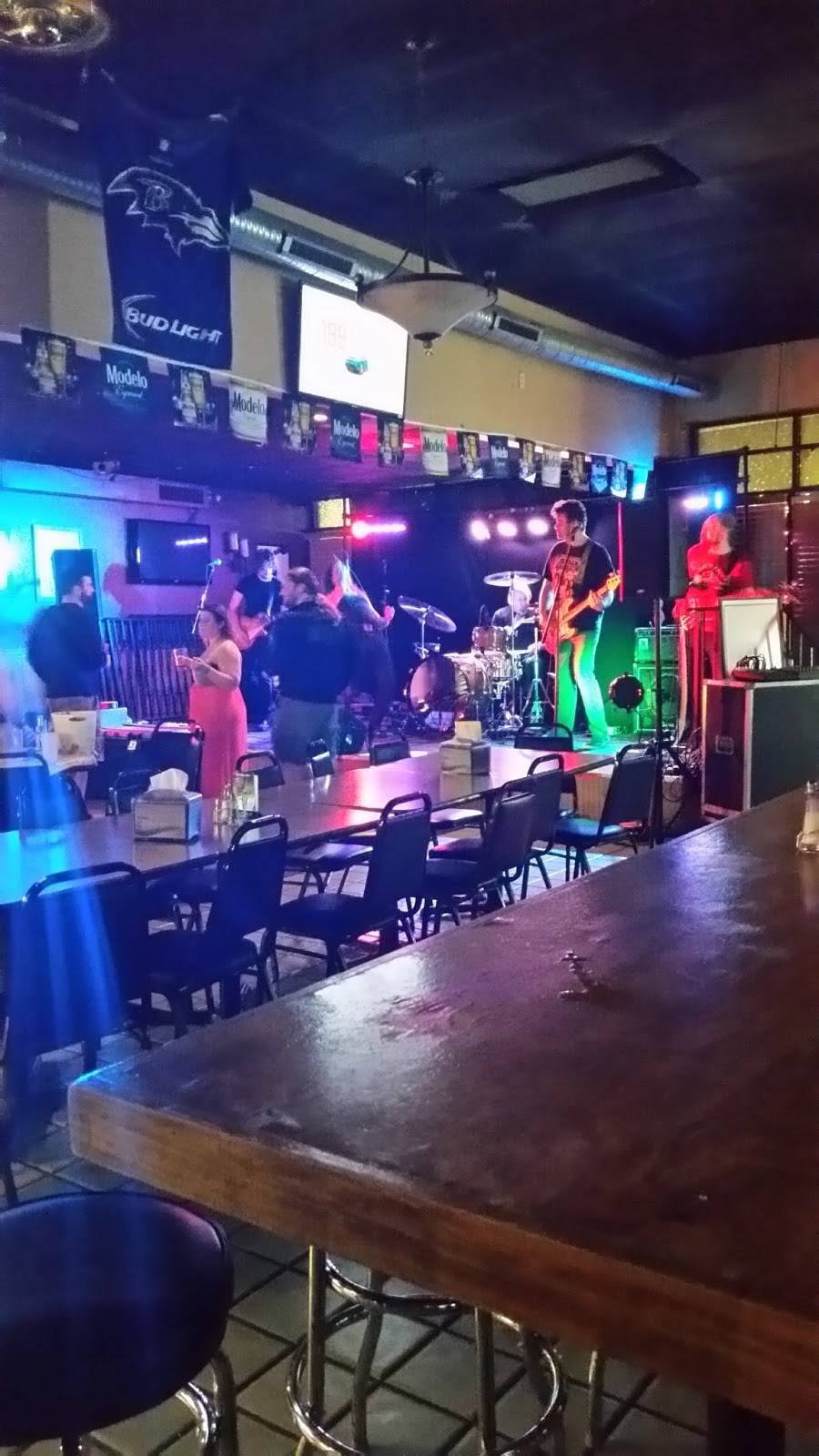 McAvoys | restaurant | 2531 Putty Hill Ave, Parkville, MD 21234, USA | 4108820500 OR +1 410-882-0500