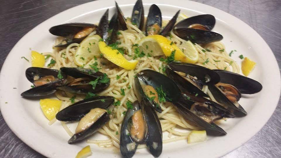 Brothers Pizza | restaurant | 1059 S High St, Harrisonburg, VA 22801, USA | 5404331116 OR +1 540-433-1116