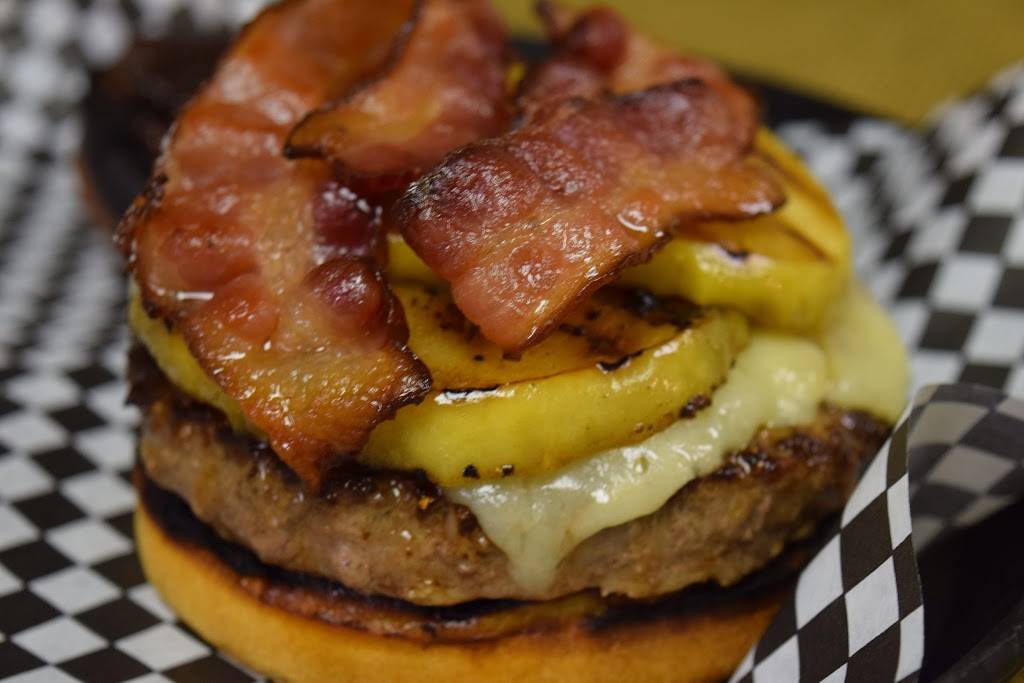 Red Rooster Pub | restaurant | 4618 Jordan Rd, Skaneateles Falls, NY 13153, USA | 3157525825 OR +1 315-752-5825