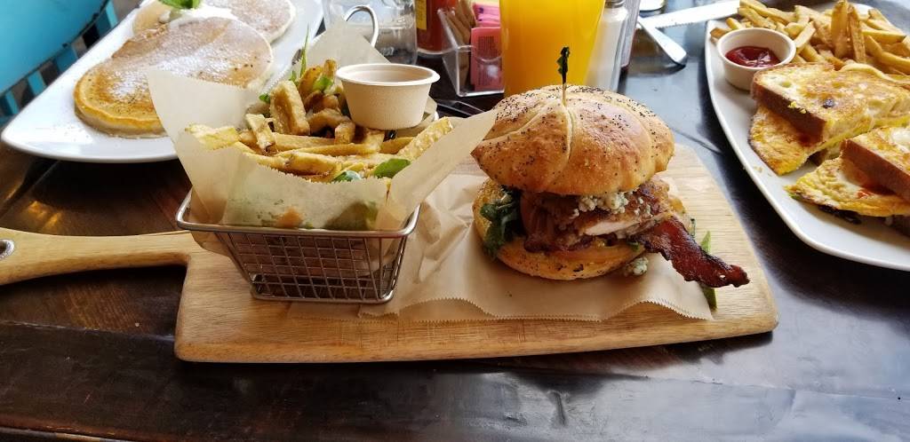 Farmers Table La Mesa | restaurant | 8141 La Mesa Blvd, La Mesa, CA 91942, USA | 6197246465 OR +1 619-724-6465