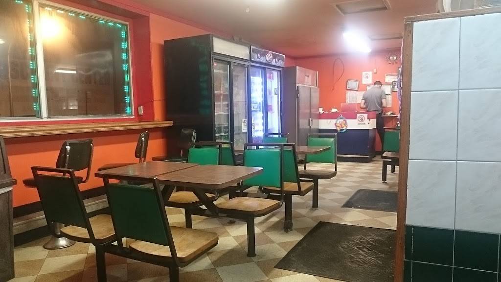 Naples Pizza | restaurant | 4601 S Ashland Ave, Chicago, IL 60609, USA | 7733767640 OR +1 773-376-7640