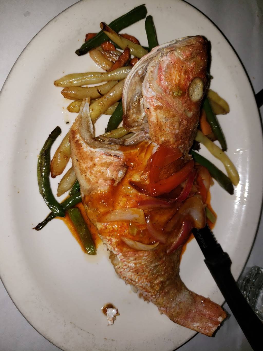 Pineapple Eddie Southern Bistro | restaurant | 1402 W 10th St, Erie, PA 16502, USA | 8144540700 OR +1 814-454-0700