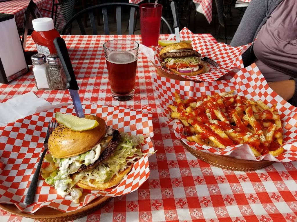 Chips Old Fashioned Hamburger | restaurant | 4530 W Lovers Ln, Dallas, TX 75225, USA | 2146912447 OR +1 214-691-2447