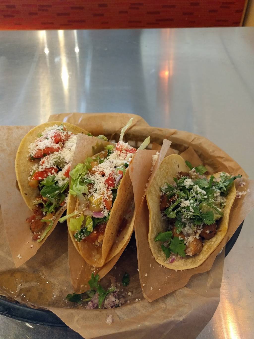 QDOBA Mexican Eats | restaurant | 8260 E 96th St Ste 106, Fishers, IN 46038, USA | 3178131020 OR +1 317-813-1020