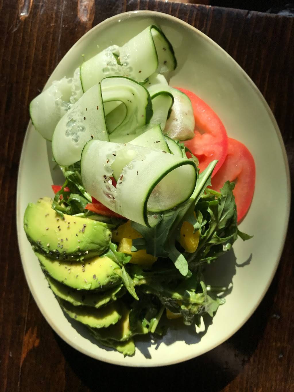 Balzac | restaurant | 1716 N Arlington Pl, Milwaukee, WI 53202, USA | 4147550099 OR +1 414-755-0099