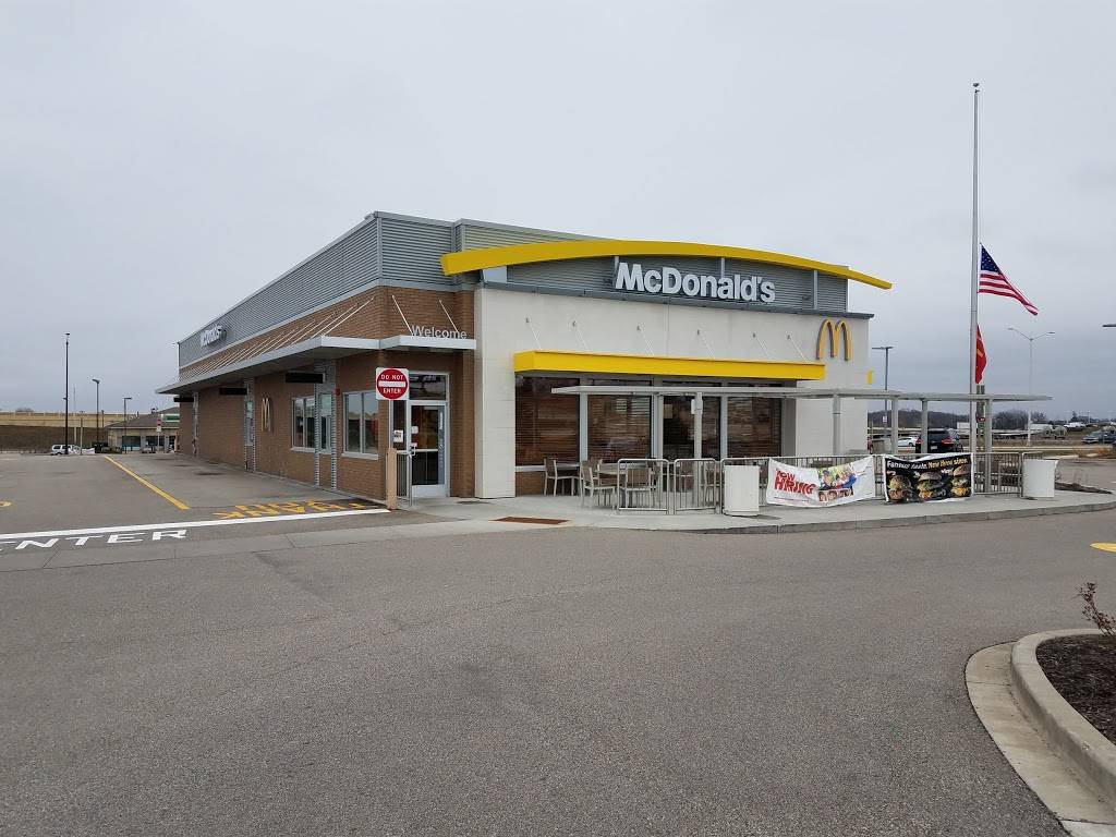 McDonalds | cafe | 12214 75th St, Kenosha, WI 53142, USA | 2628579322 OR +1 262-857-9322