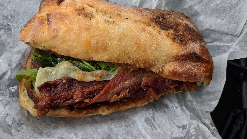 Peppe Cucina | bakery | 39 W Pike St, Covington, KY 41011, USA | 8593600045 OR +1 859-360-0045