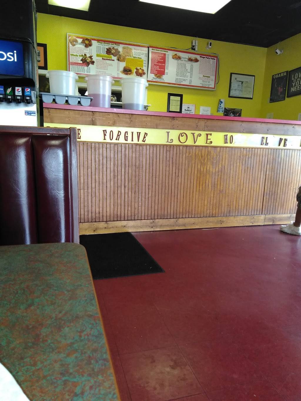 Rayfords All-N-1 Hot Wings | restaurant | 4270 S 3rd St, Memphis, TN 38109, USA | 9017893399 OR +1 901-789-3399