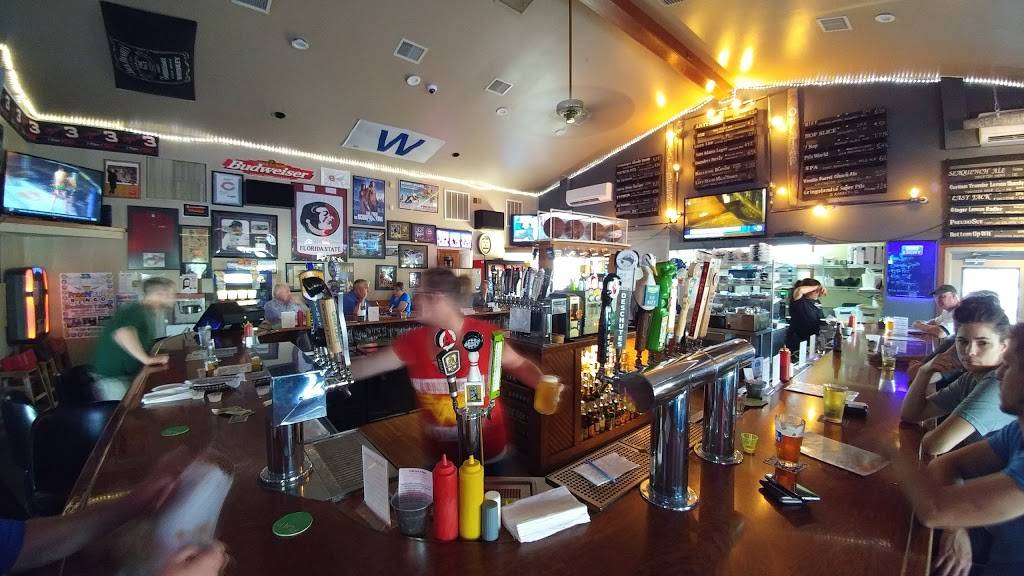 Shakers Lounge-Sports Bar & Grill | restaurant | 121 W Stevenson Rd, Ottawa, IL 61350, USA | 8154332110 OR +1 815-433-2110