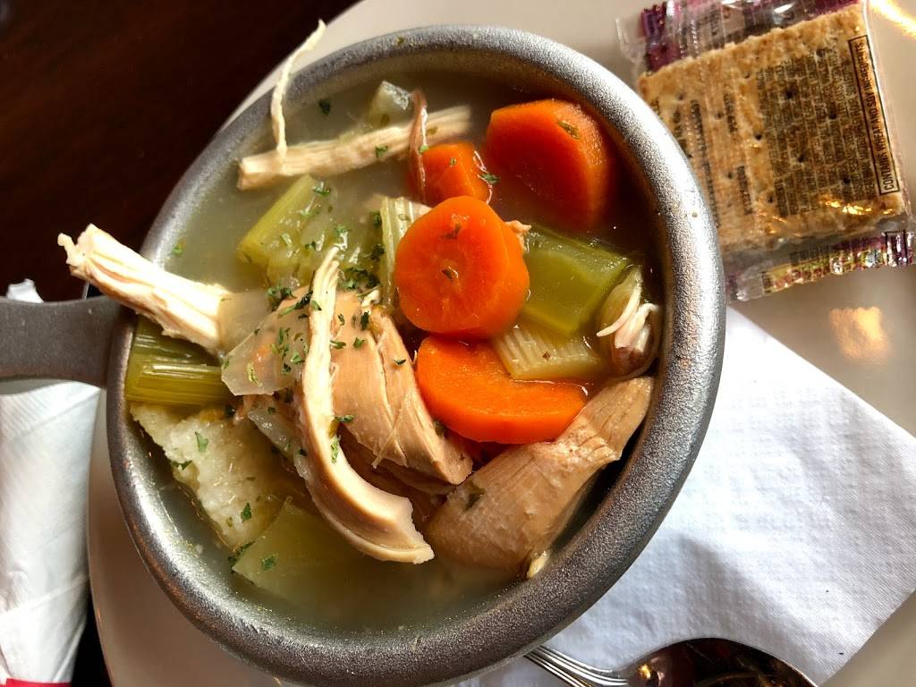 Hobos Tavern | restaurant | 1411 Whitehall Rd, Muskegon, MI 49445, USA | 2317190247 OR +1 231-719-0247