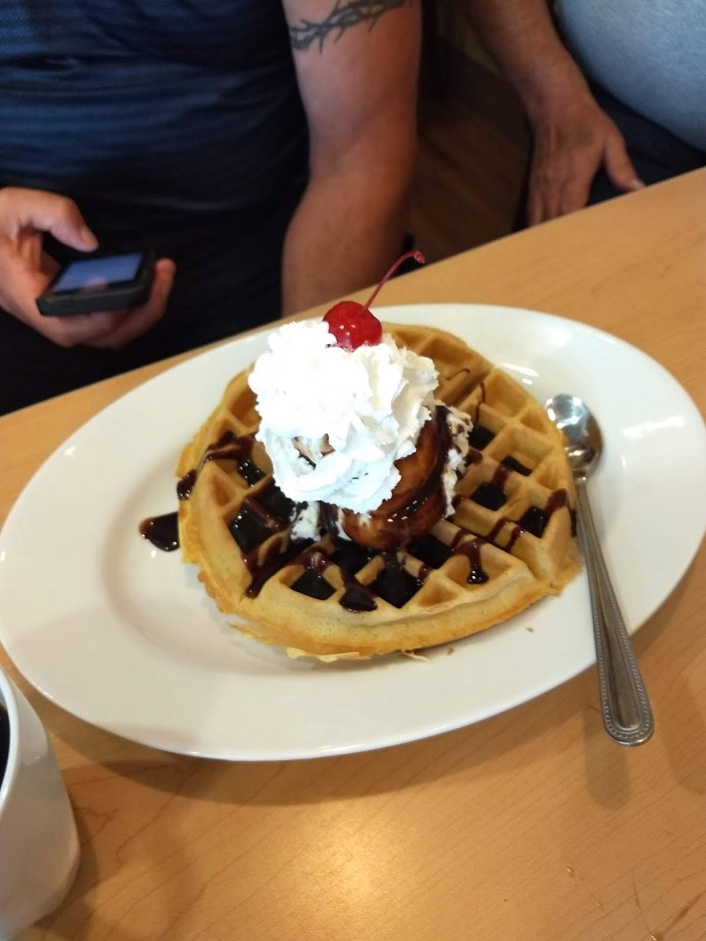 Kings Family Restaurants | bakery | 5800 Grand Ave, Pittsburgh, PA 15225, USA | 4128930460 OR +1 412-893-0460