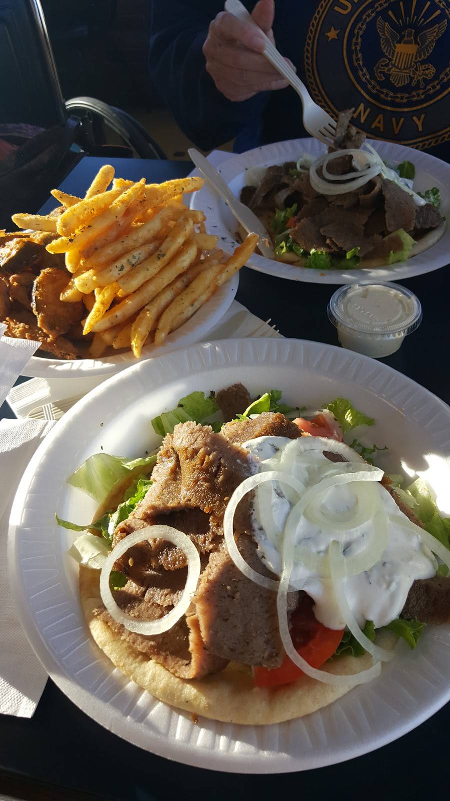 Santorini Grill | restaurant | 108 S Buckmarsh St, Berryville, VA 22611, USA | 5409558135 OR +1 540-955-8135