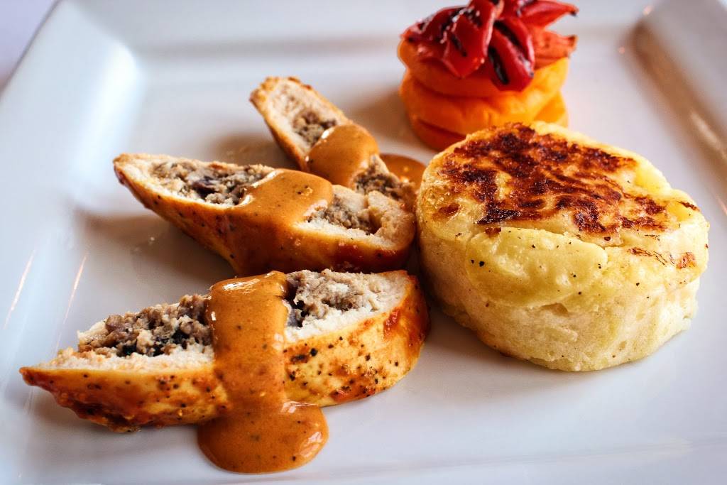 LAccalmie | restaurant | 25 Chemin des Îles-Yale, Saint-Eustache, QC J7P 5M6, Canada | 4504720263 OR +1 450-472-0263