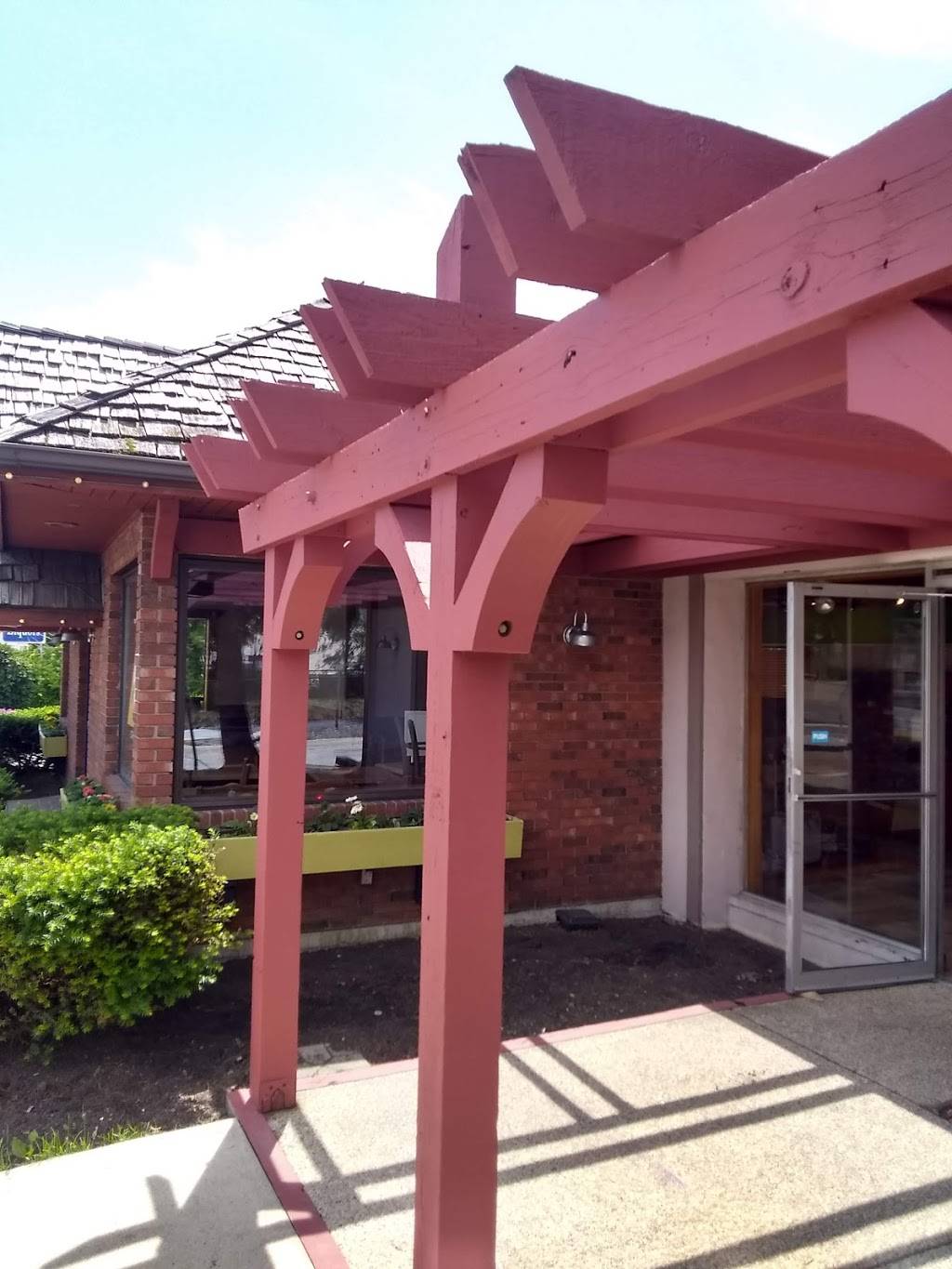 Birdy’s Coffee House and Little Kitchen | cafe | 725 N Milwaukee Ave, Libertyville, IL 60048, USA | 2245042942 OR +1 224-504-2942