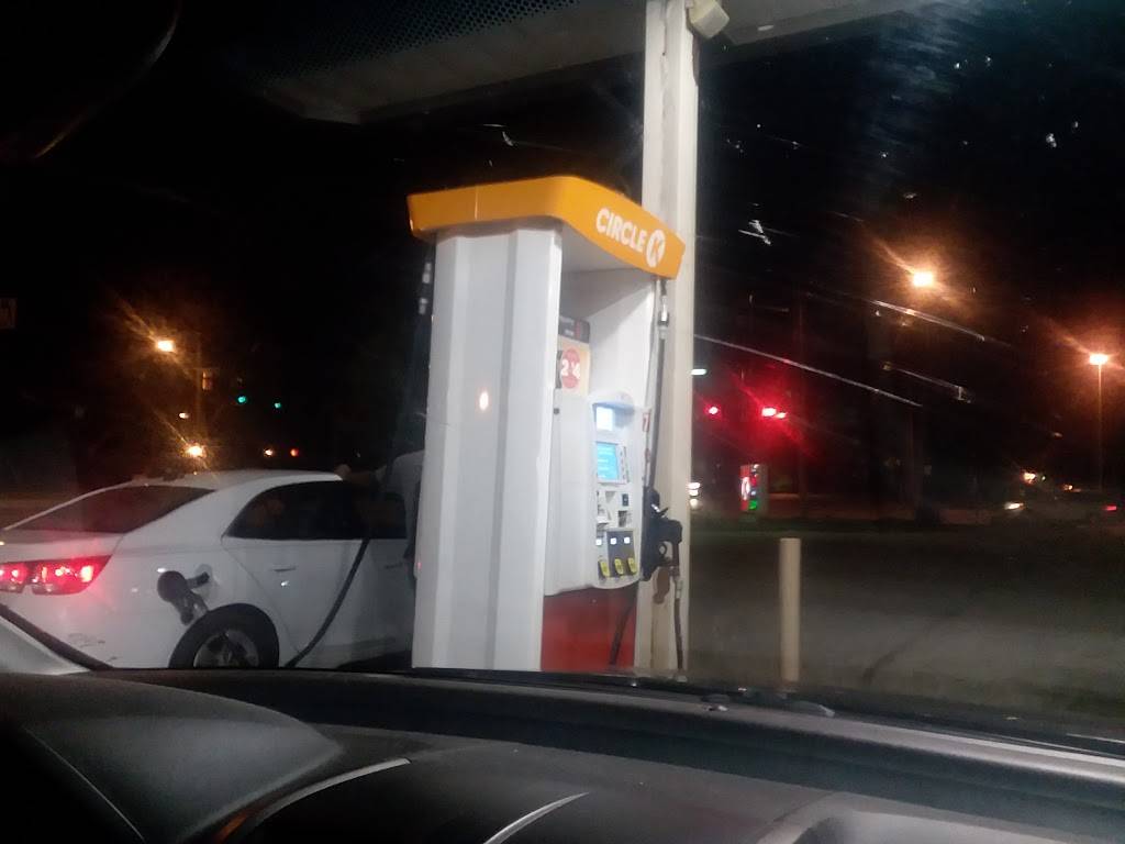 Circle K | meal takeaway | 29605 Aurora Rd, Solon, OH 44139, USA | 4402484018 OR +1 440-248-4018