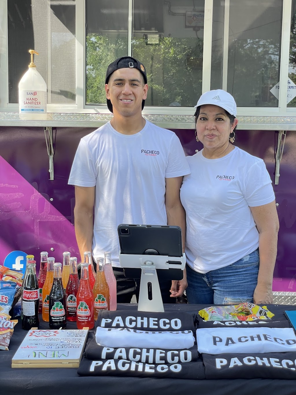 Pacheco Taco N Burger | restaurant | 2811 Sandy Ln, Grand Prairie, TX 75050, USA | 4693155550 OR +1 469-315-5550