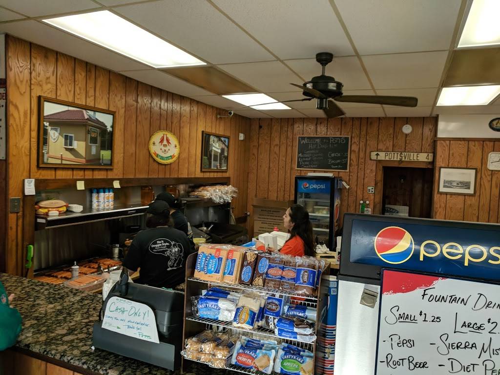 Potts Doggie Shop | meal takeaway | 114 W Fairview St, Bethlehem, PA 18018, USA | 6108656644 OR +1 610-865-6644