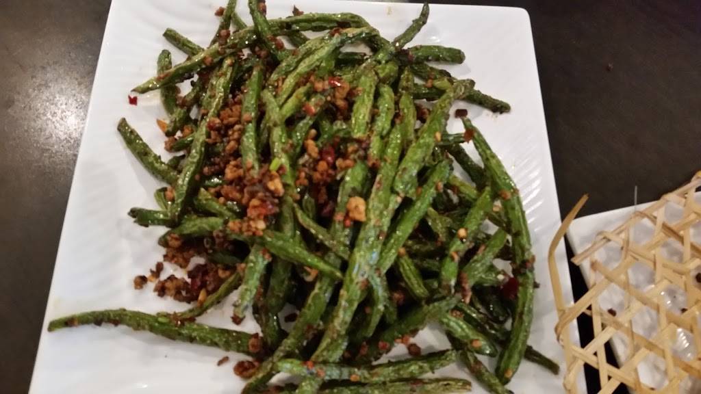 满江红 Red Lotus Restaurant | restaurant | 1177 Central Pkwy W, Mississauga, ON L5C 4P3, Canada | 9058968828 OR +1 905-896-8828