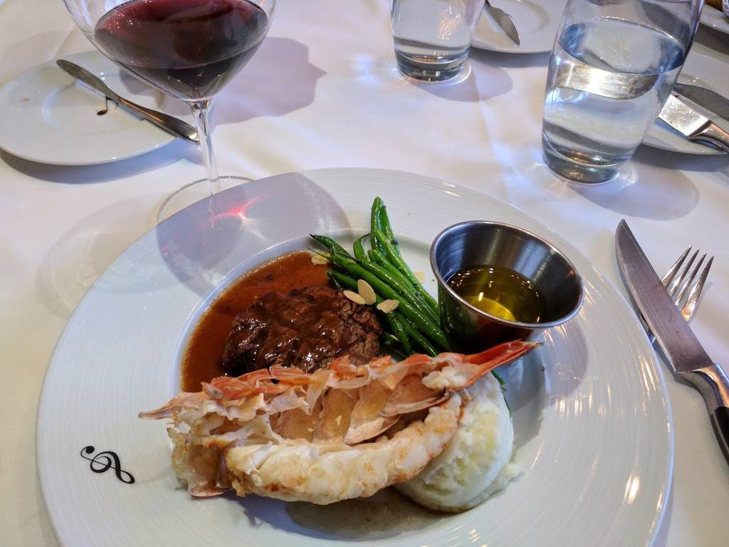 Center Club Orange County | restaurant | 650 Town Center Drive, Garden Level, Costa Mesa, CA 92626, USA | 7146623414 OR +1 714-662-3414