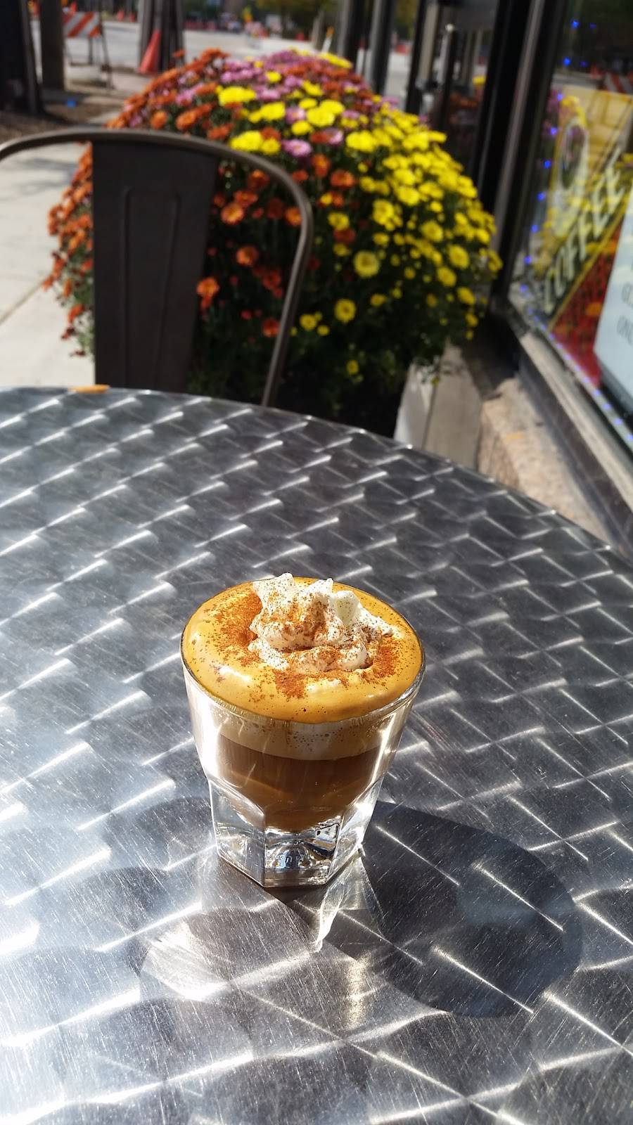 Rock House | cafe | 1742 Glenview Rd, Glenview, IL 60025, USA | 2246163062 OR +1 224-616-3062