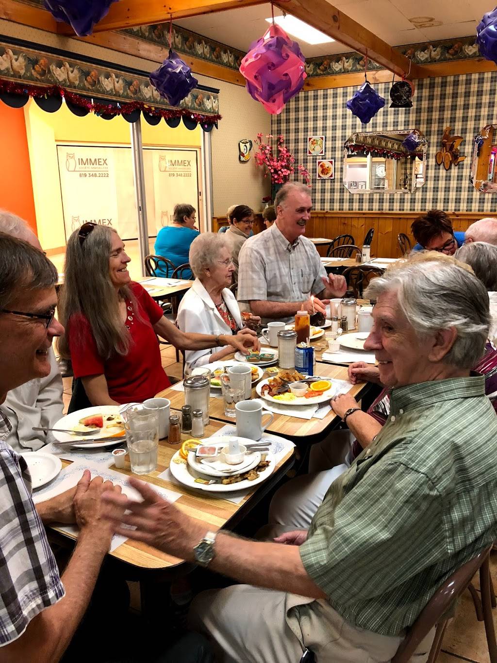 Café Deluxe Vietnamien | restaurant | 2227 Rue King Ouest, Sherbrooke, QC J1J 2G2, Canada | 8195641386 OR +1 819-564-1386