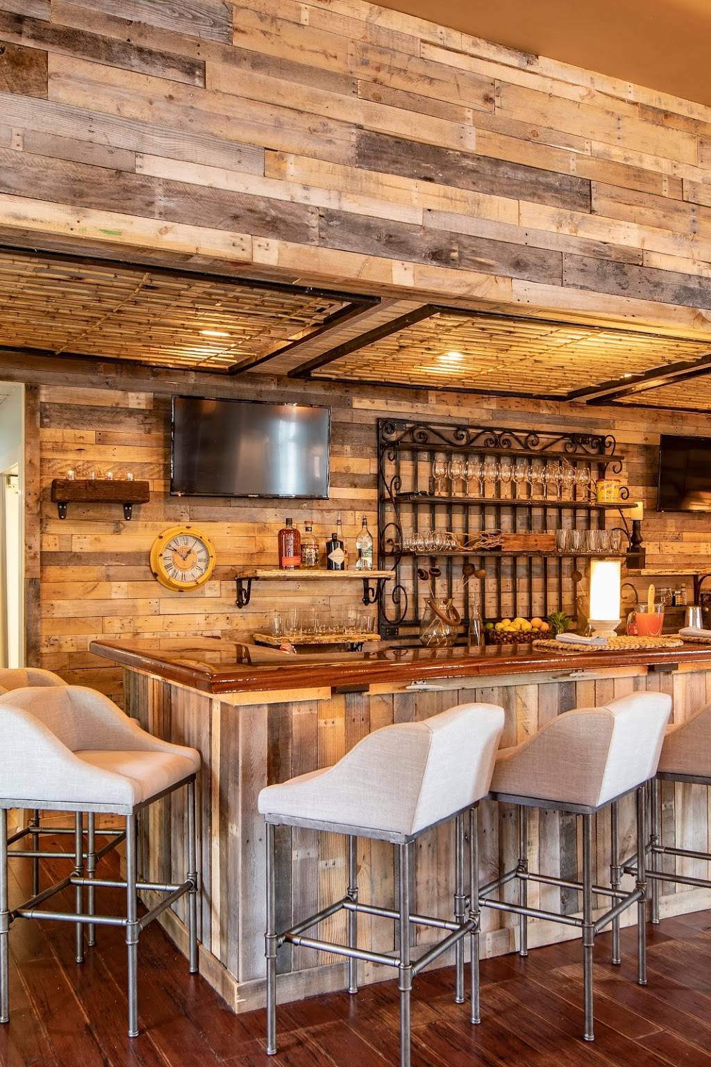 Community Table | restaurant | 148 Civitas St, Mt Pleasant, SC 29464, USA | 8439106111 OR +1 843-910-6111