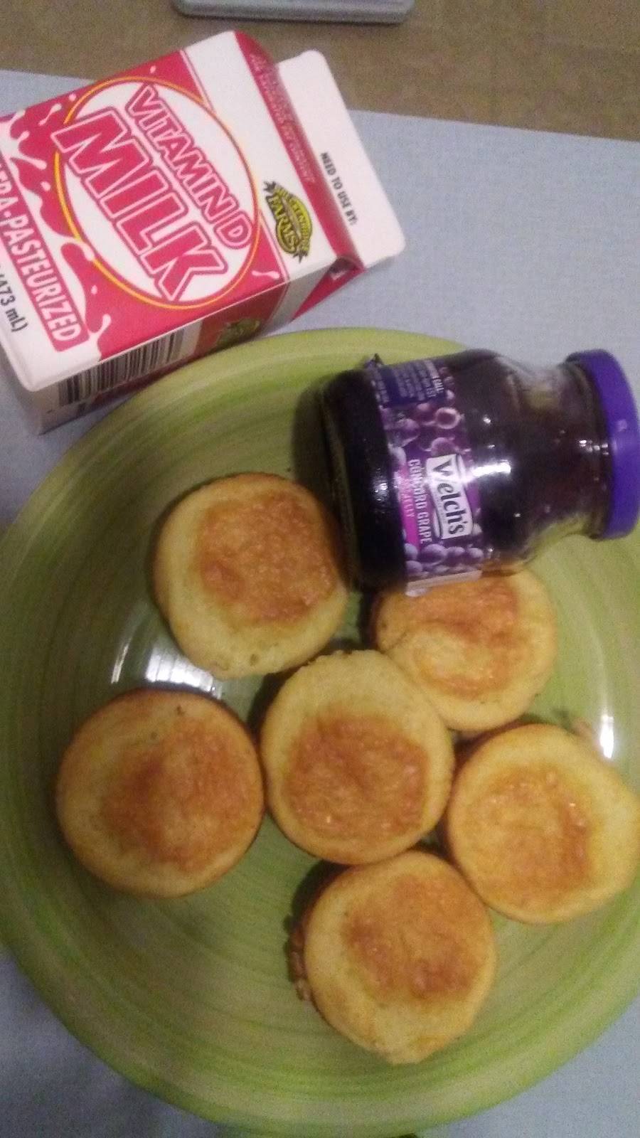 Favorites at Gloucester Township | restaurant | 1300 Blackwood Clementon Rd, Clementon, NJ 08021, USA | 8564414253 OR +1 856-441-4253