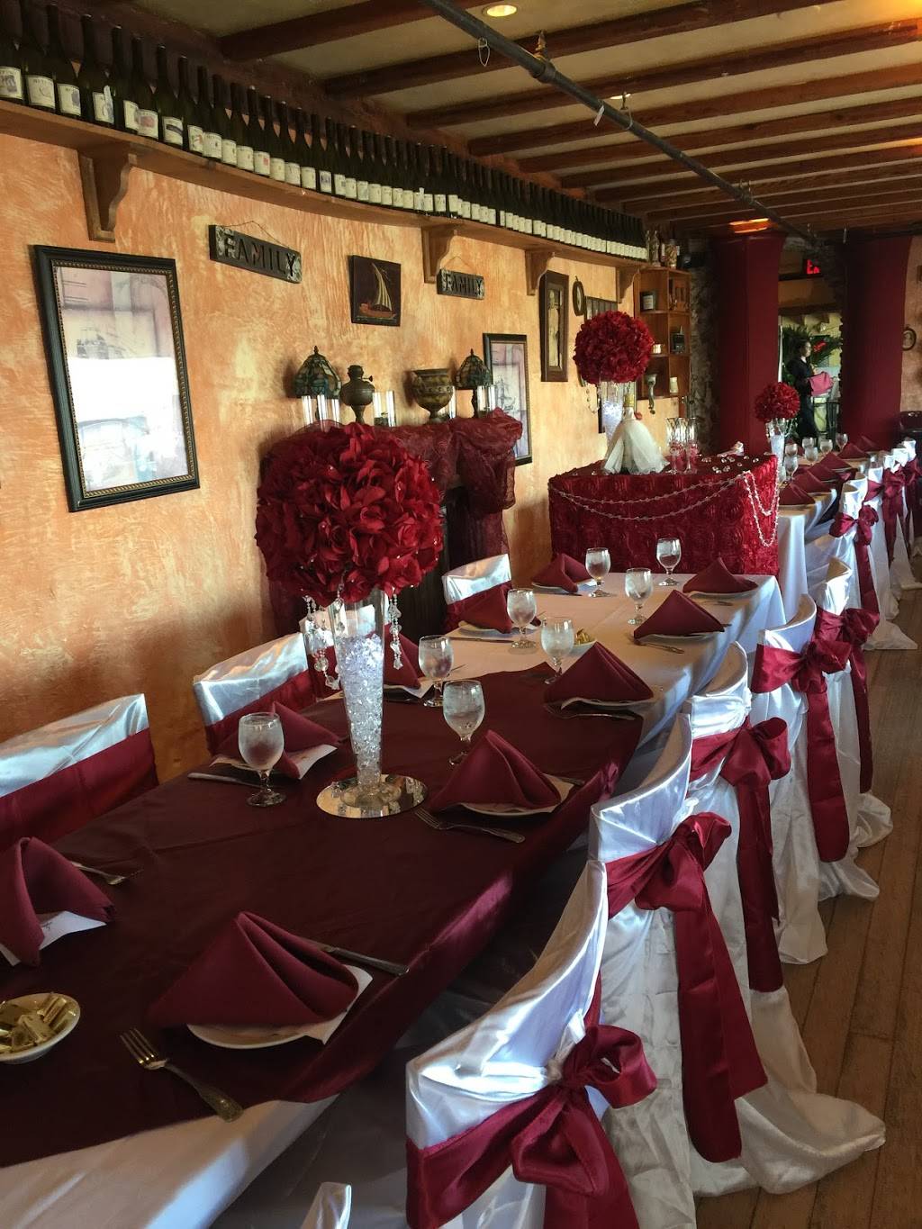 Antonias Restaurant | restaurant | 492 Revere Beach Blv, Revere, MA 02151, USA | 7812841272 OR +1 781-284-1272