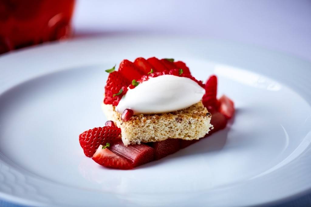 Sails Restaurant | restaurant | 301 5th Ave S, Naples, FL 34102, USA | 2393602000 OR +1 239-360-2000