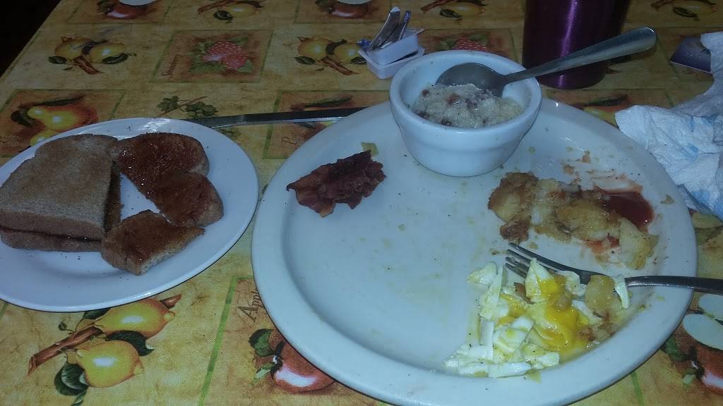 Downtown Diner | restaurant | 126 W Main St, Lakeland, FL 33815, USA | 8635834300 OR +1 863-583-4300