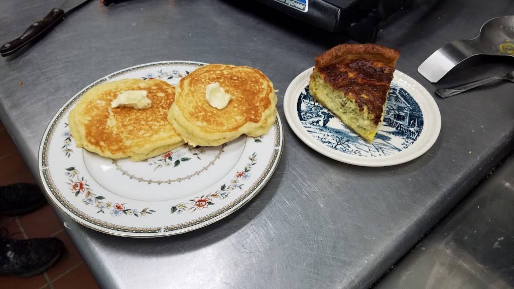 The Faraway Cafe | restaurant | 27 Main St, North Grosvenor Dale, CT 06255, USA | 8603151244 OR +1 860-315-1244