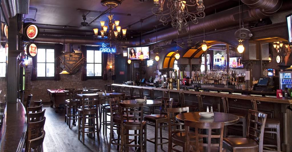 Vintage Bar | night club | 1449 W Taylor St, Chicago, IL 60607, USA | 3125263647 OR +1 312-526-3647