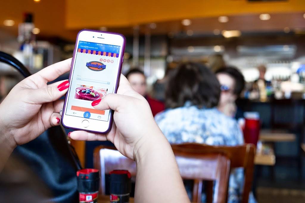 Island Grill | restaurant | 4024 Bellaire Blvd, Houston, TX 77025, USA | 7136655388 OR +1 713-665-5388