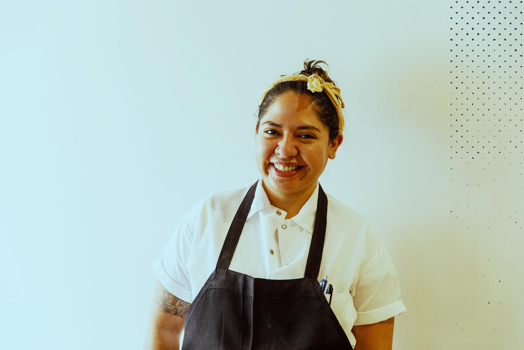 La Vecina Taqueria | restaurant | 24 Washington Square, Newport, RI 02840, USA | 4013245160 OR +1 401-324-5160