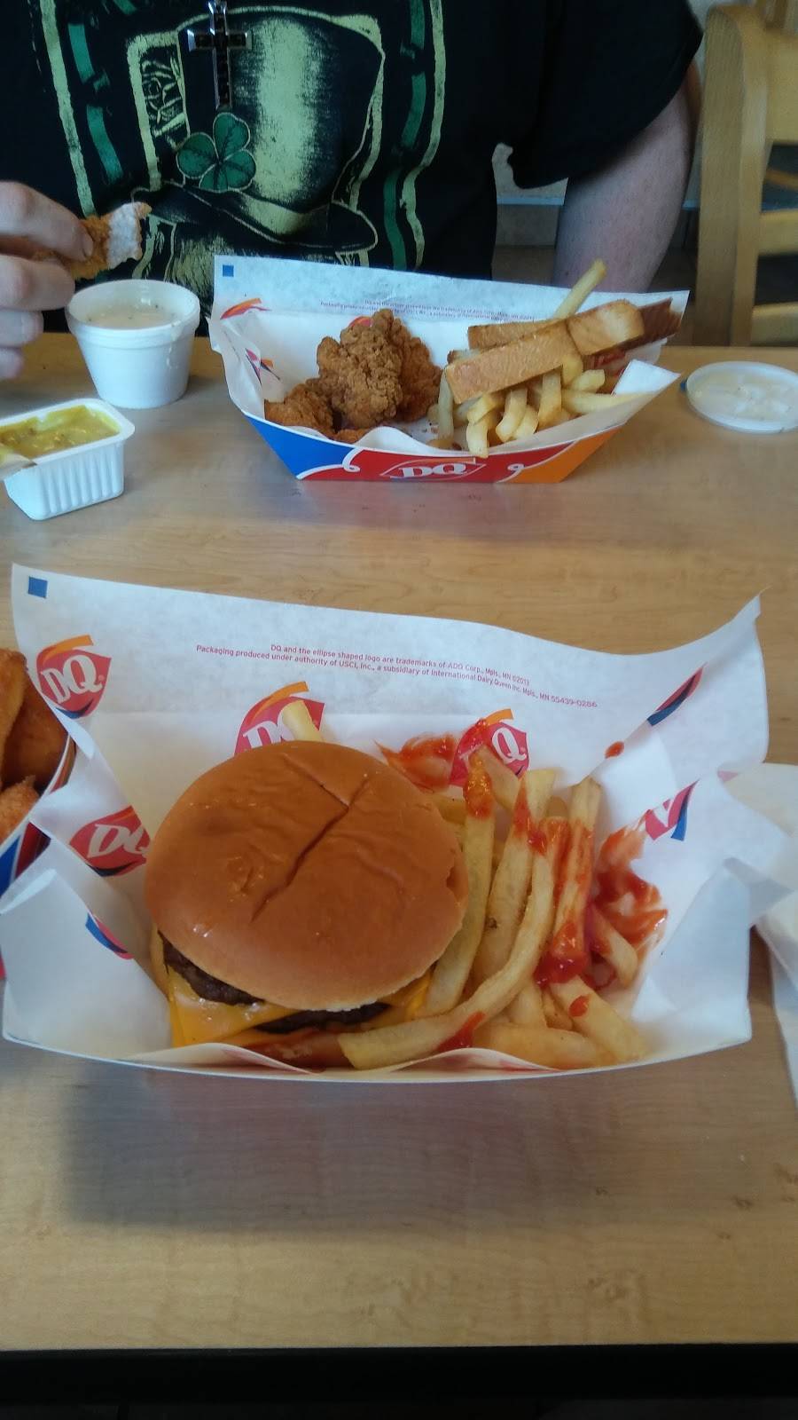 Dairy Queen Grill & Chill | restaurant | 50 Penny Ln, Williamsburg, KY 40769, USA | 6065490007 OR +1 606-549-0007