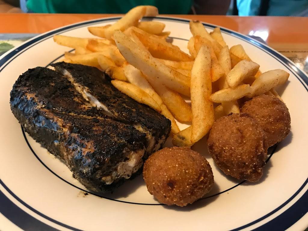 Fishermans Cove | restaurant | 12311 E Gulf to Lake Hwy, Inverness, FL 34450, USA | 3526375888 OR +1 352-637-5888