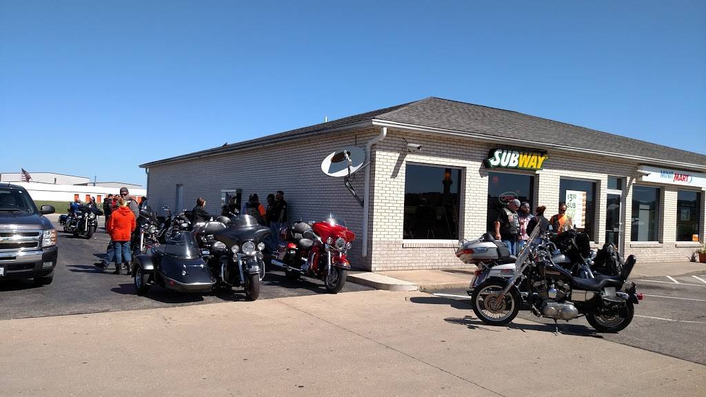 Subway | restaurant | 1405 5th St, Lacon, IL 61540, USA | 3092467827 OR +1 309-246-7827