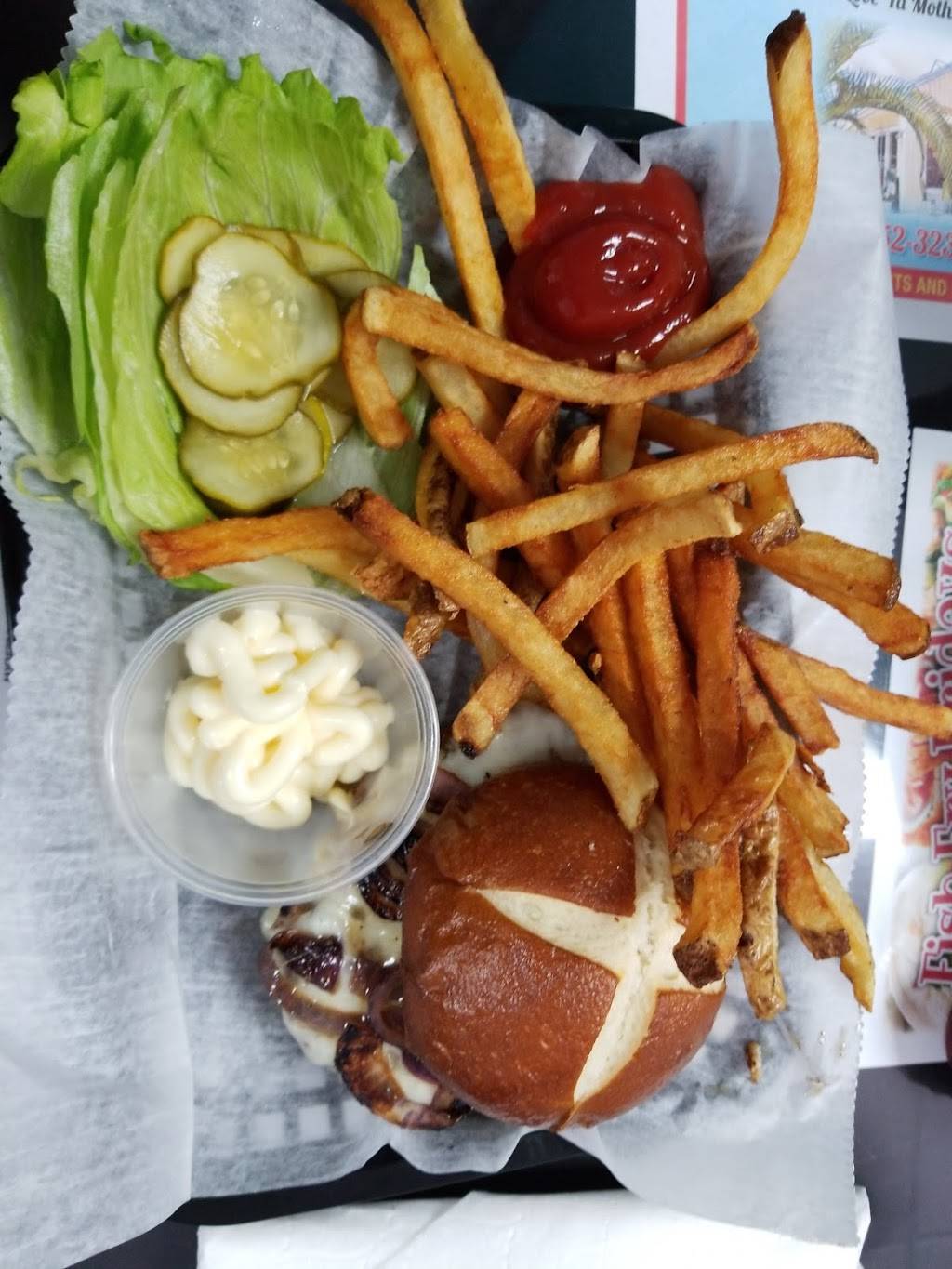 Rae Rae’s Restaurant | restaurant | Central Park Plaza 2468 Hwy 441, 27, Fruitland Park, FL 34731, USA | 3523231595 OR +1 352-323-1595