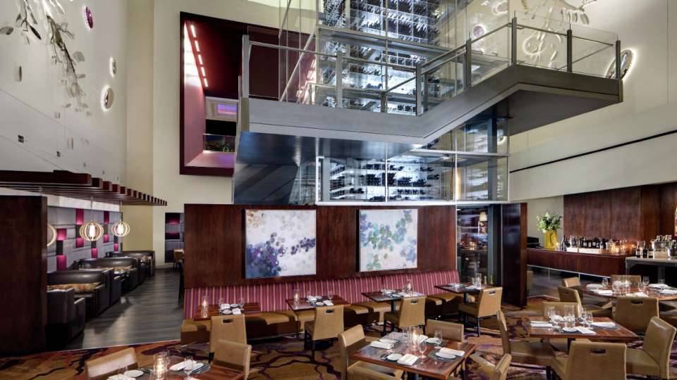 Aureole Las Vegas | restaurant | 3950 S Las Vegas Blvd, Las Vegas, NV 89119, USA | 7026327401 OR +1 702-632-7401