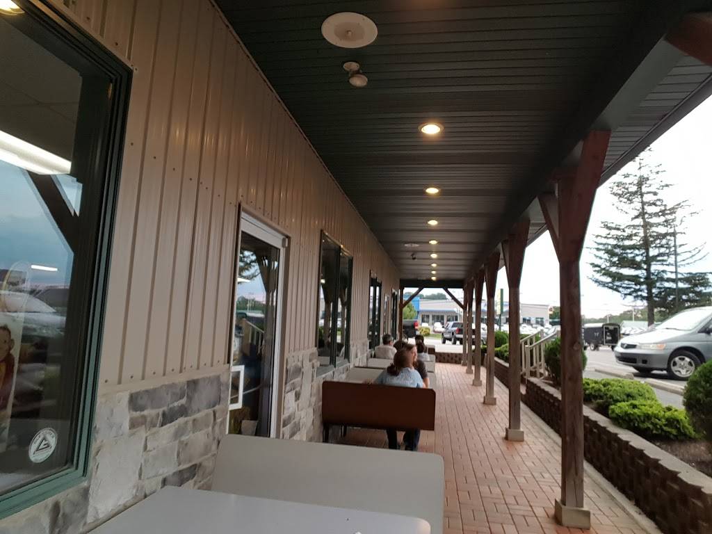 Mikies Ice Cream & Green Cow | meal takeaway | 179 S Antrim Way, Greencastle, PA 17225, USA | 7175974011 OR +1 717-597-4011