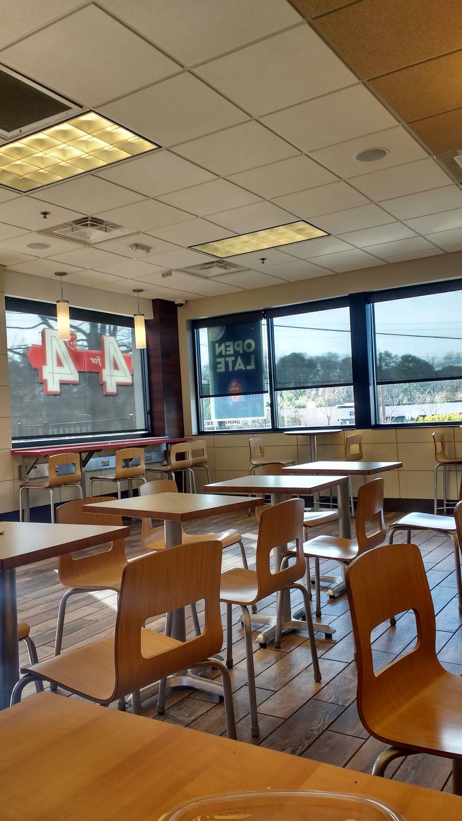 Wendys | restaurant | 2301 Marietta Blvd NW, Atlanta, GA 30318, USA | 4043514868 OR +1 404-351-4868