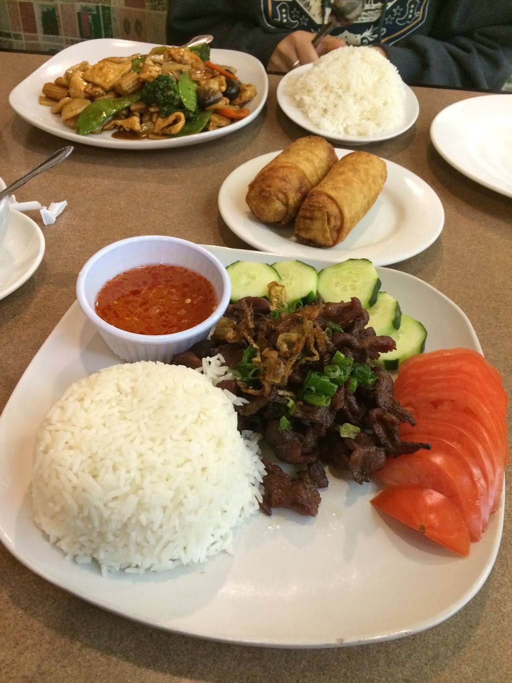 King Food Chinese & Vietnamese Restaurant | restaurant | 704 W NASA Pkwy, Webster, TX 77598, USA | 2813321931 OR +1 281-332-1931