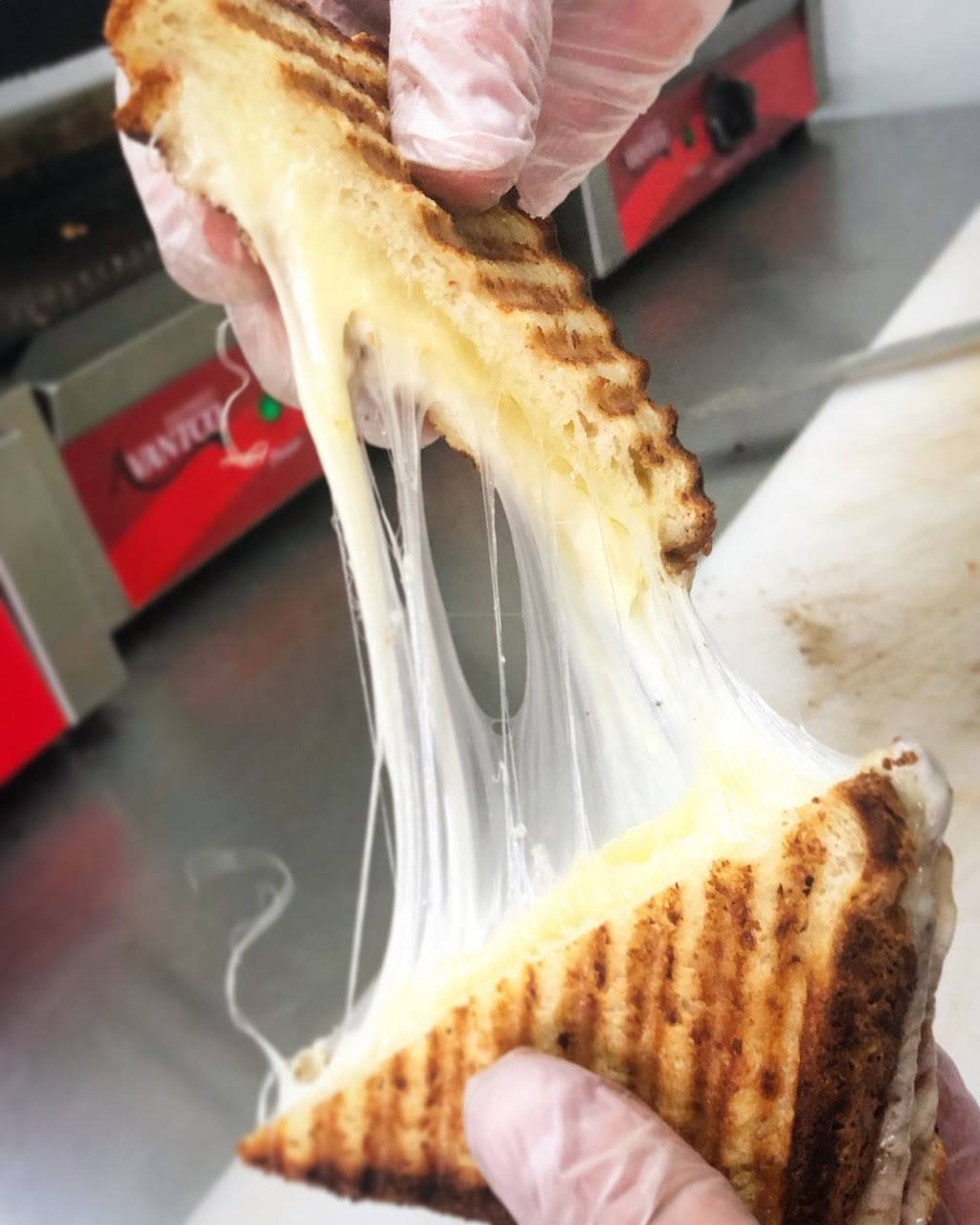 Cheese Louise | restaurant | 175 Kancamagus Hwy, Conway, NH 03818, USA | 6036628230 OR +1 603-662-8230